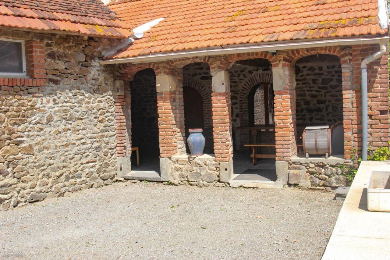 Évaux-les-BainsDomaine De La Couture住宿加早餐旅馆 外观 照片